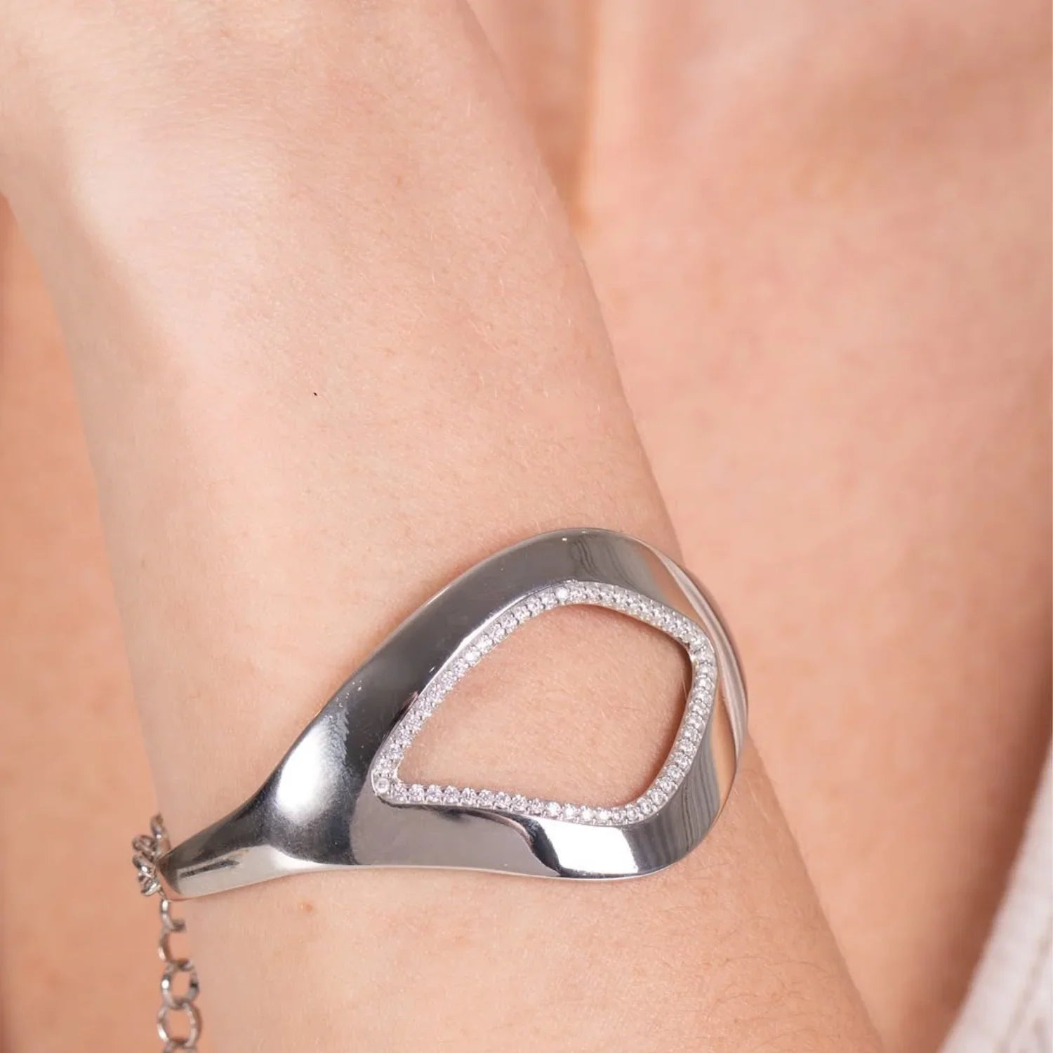 White Rhodium bracelets - Brainstorm Jewelry