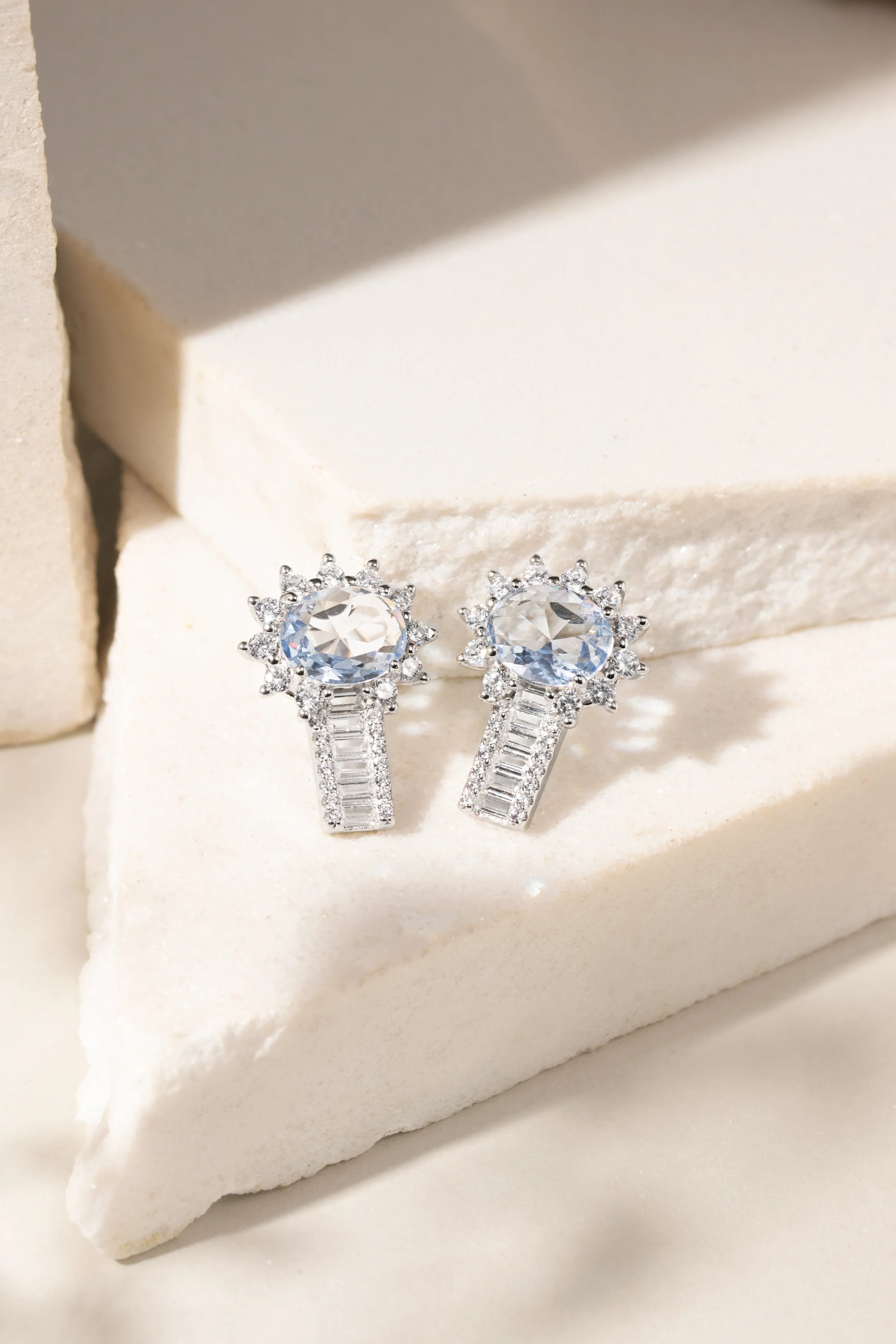BLUE CRYSTAL STONE VIRGINIA EARRING | SILVER | 925 QUEEN | BRAINSTORM JEWELRY - Brainstorm Jewelry