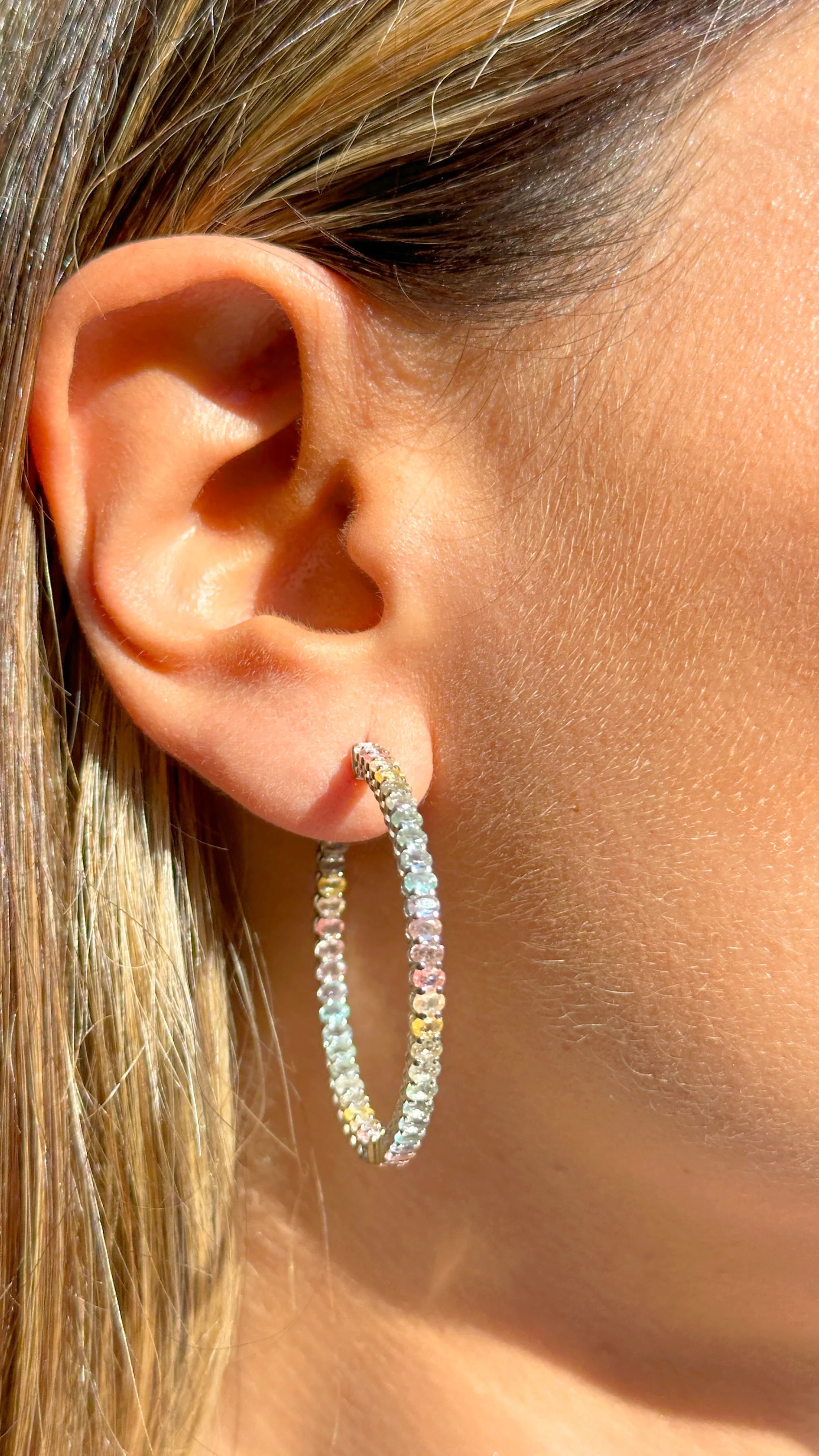ZIRCONIA LIZ COLORFUL HOOP | SILVER | 925 QUEEN | BRAINSTORM JEWELRY - Brainstorm Jewelry