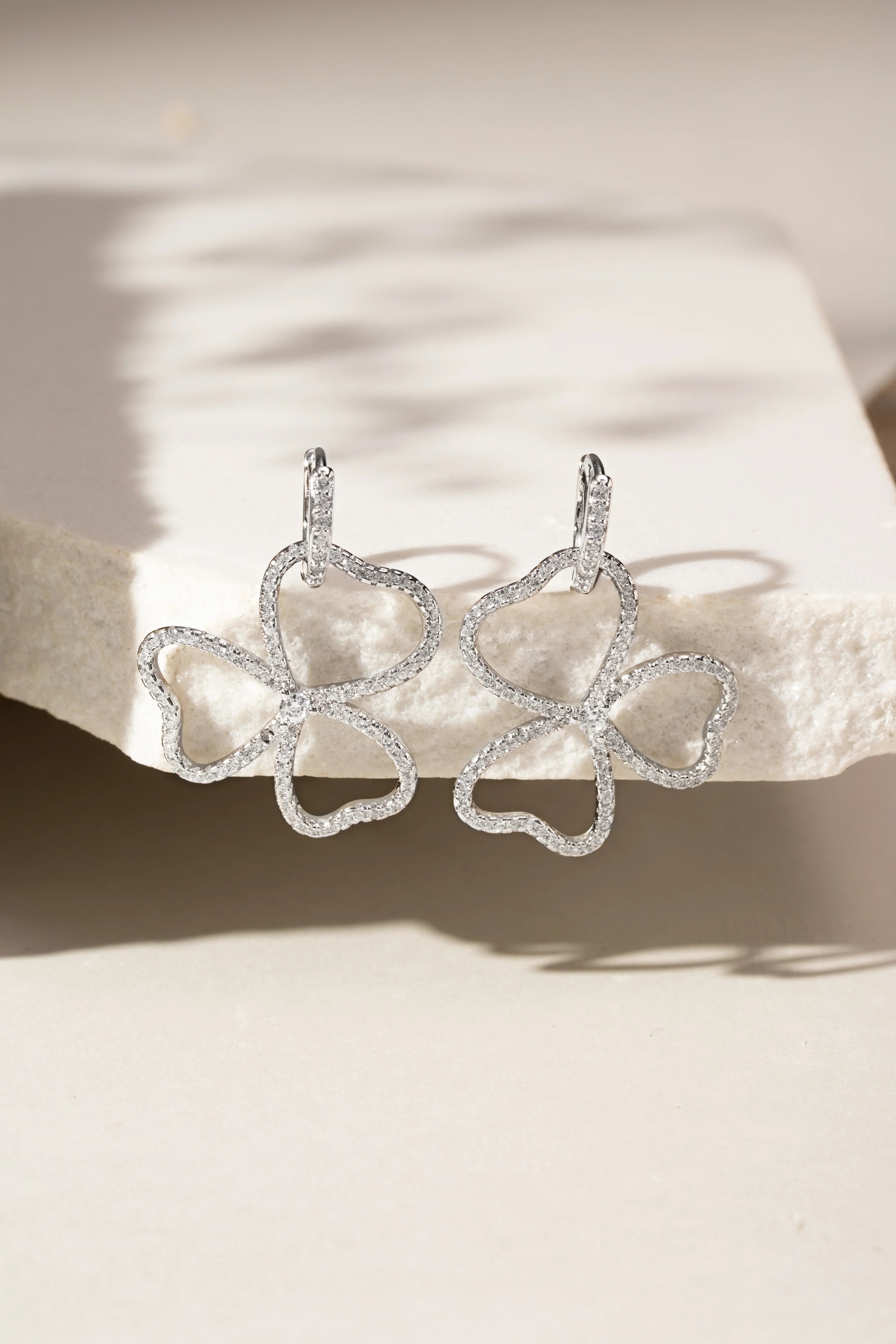 WHITE ZARCONIA OLIVIA CLOVER EARRING | SILVER | 925 QUEEN | BRAINSTORM JEWELRY - Brainstorm Jewelry