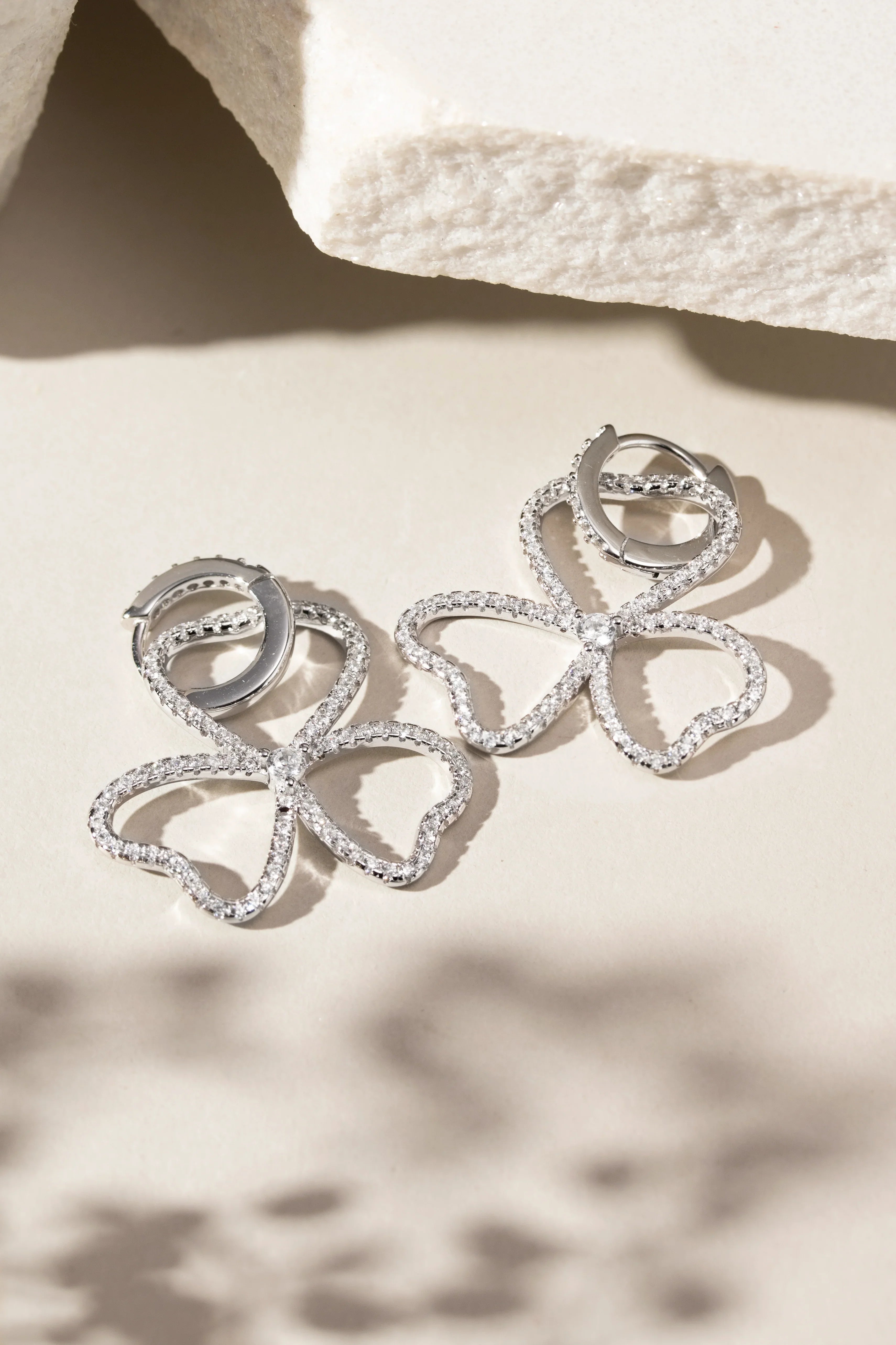 WHITE ZARCONIA OLIVIA CLOVER EARRING | SILVER | 925 QUEEN | BRAINSTORM JEWELRY - Brainstorm Jewelry