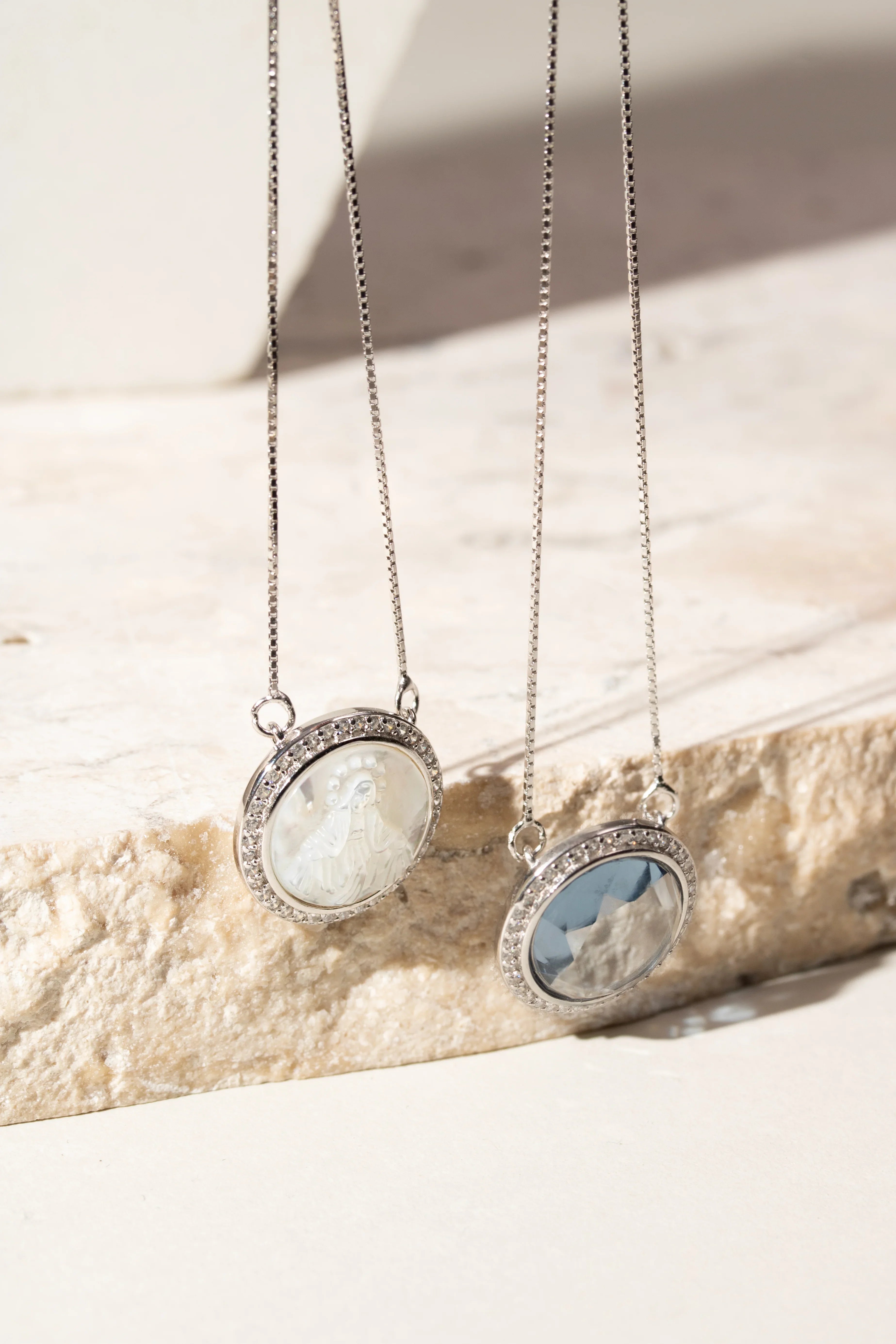 FUSION BLUE ZIRCONIA SCAPULAR MARIA NECKLACE | 925 QUEEN | BRAINSTORM JEWELRY - Brainstorm Jewelry