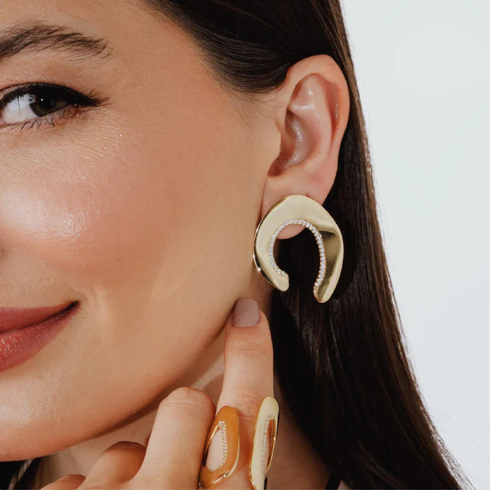 ZIRCONIA MERRY KISS EARRING | GOLD PLATED | SHINE BRIGHT | BRAINSTORM JEWELRY - Brainstorm Jewelry