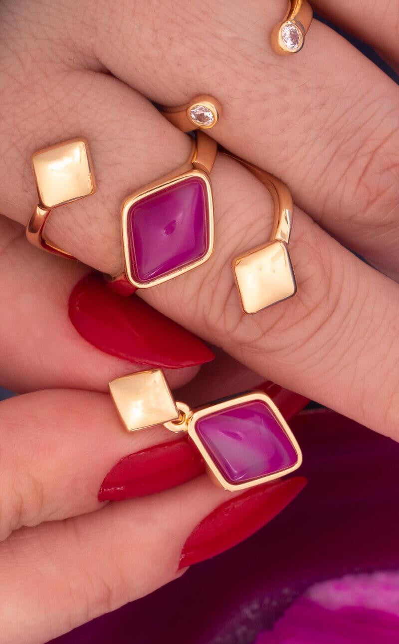 PINK AGATE DIAMOND-SHAPE EARRING | GOLD PLATED | MINIMALIST | BRAINSTORM JEWELRY