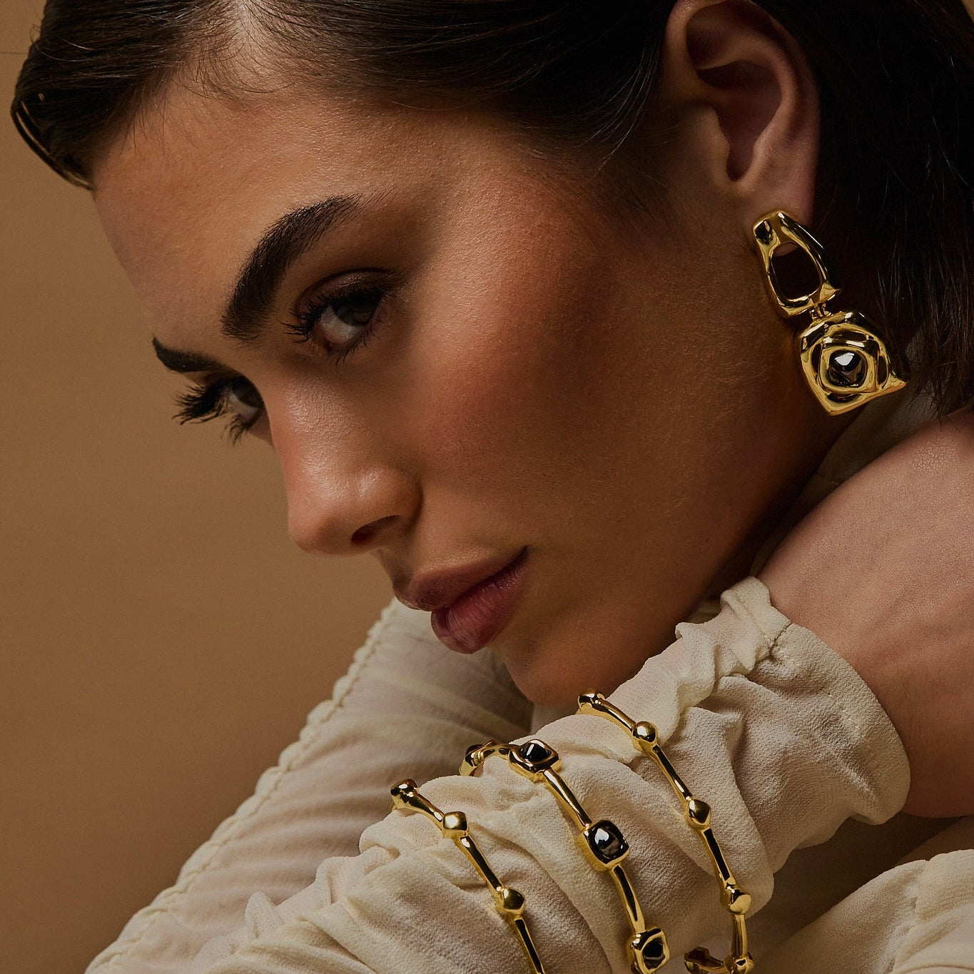 BRAVE BIG EARRING | 18K GOLD PLATED | UNSTOPPABLE COLLECTION | BRAINSTORM JEWELRY