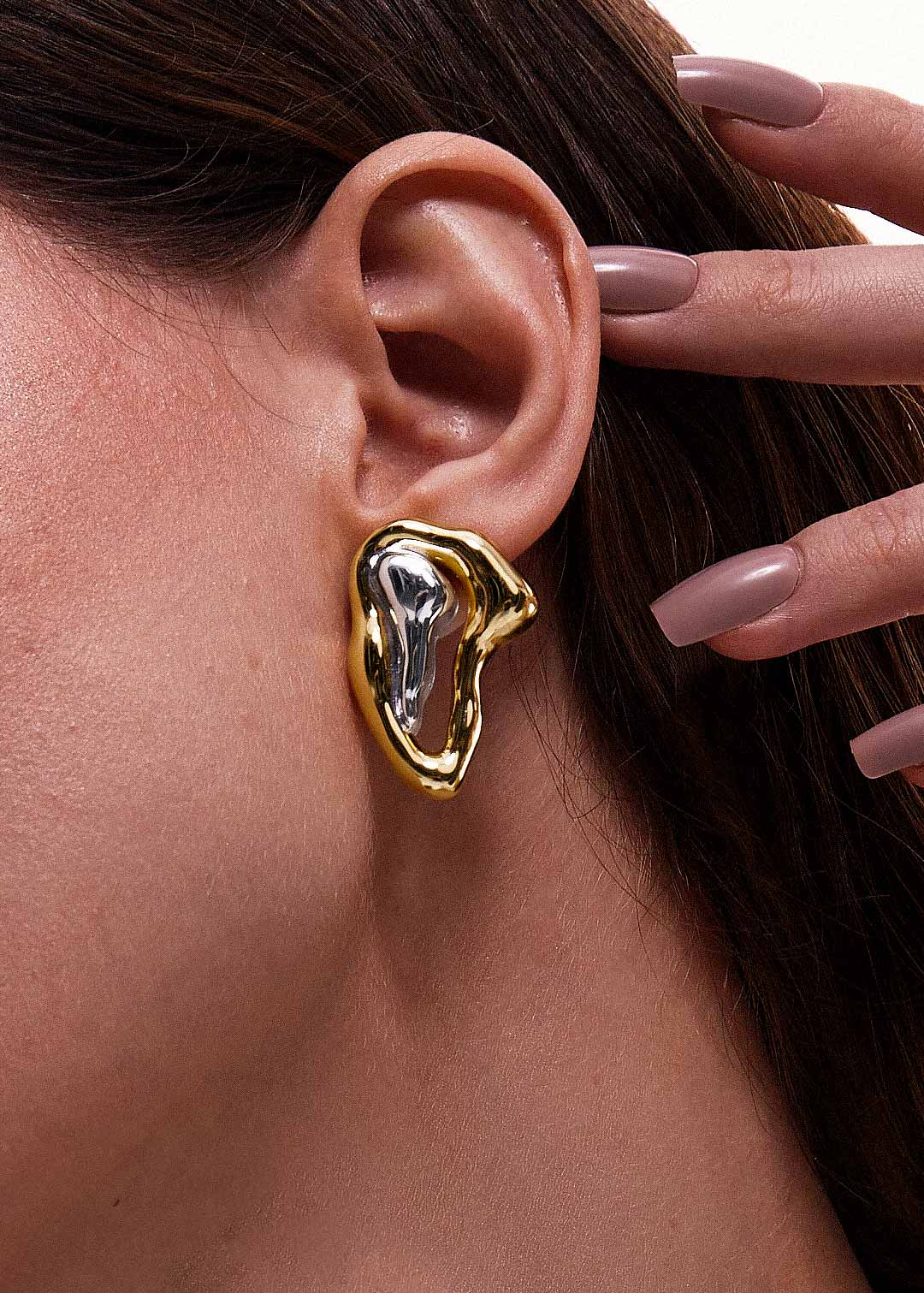 AUTHENTIC SMALL EARRING | 18k GOLD PLATED | UNSTOPPABLE COLLECTION | BRAINSTORM JEWELRY
