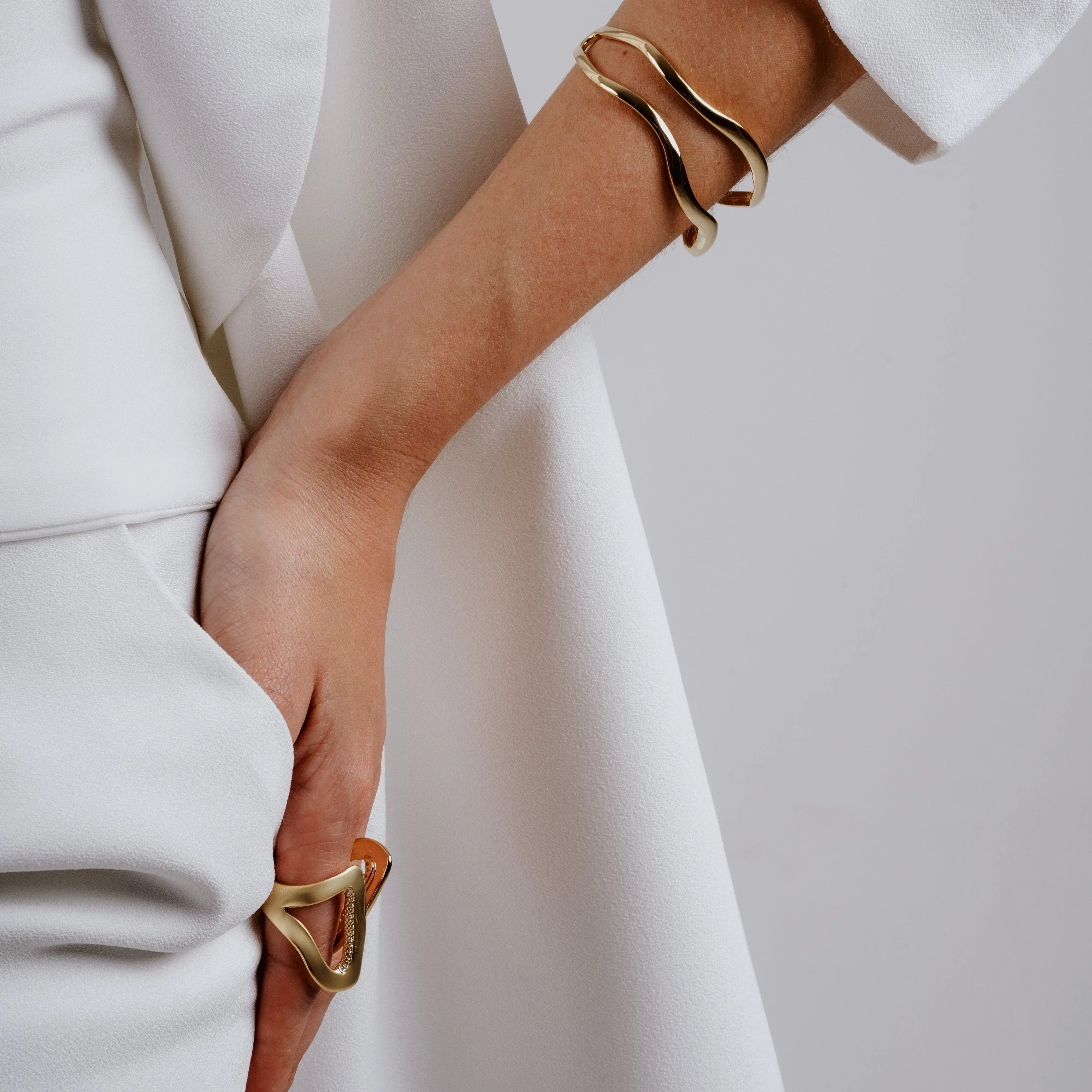 ZIRCONIA MERRY KISS RING | GOLD PLATED | SHINE BRIGHT | BRAINSTORM JEWELRY - Brainstorm Jewelry