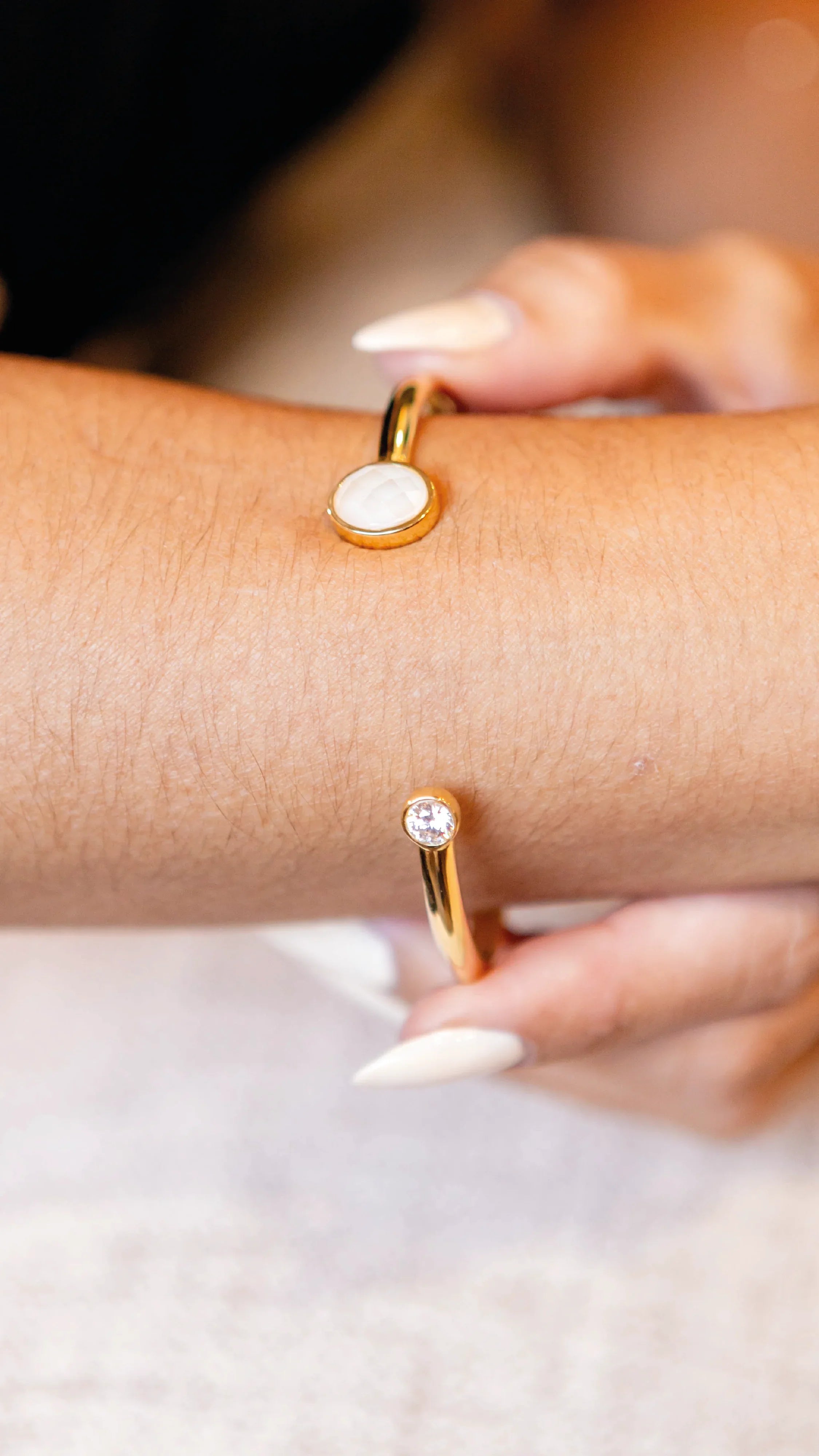 ARAGONITE QUARTZ GLOW BRACELET | GOLD PLATED | MINIMALIST | BRAINSTORM JEWELRY - Brainstorm Jewelry