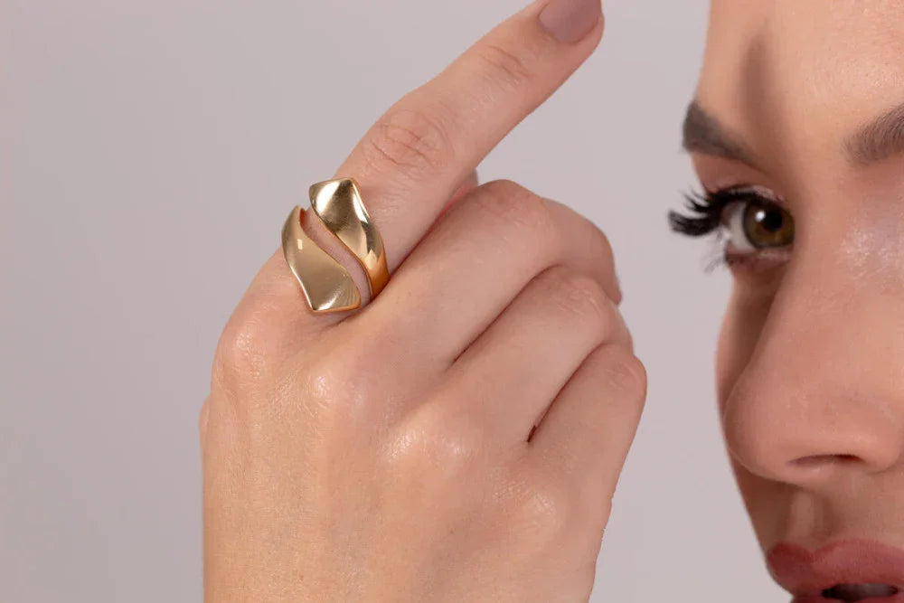 18K PLATED GOLD ELEANOR RING | ROYALTY | BRAINSTORM JEWELRY - Brainstorm Jewelry