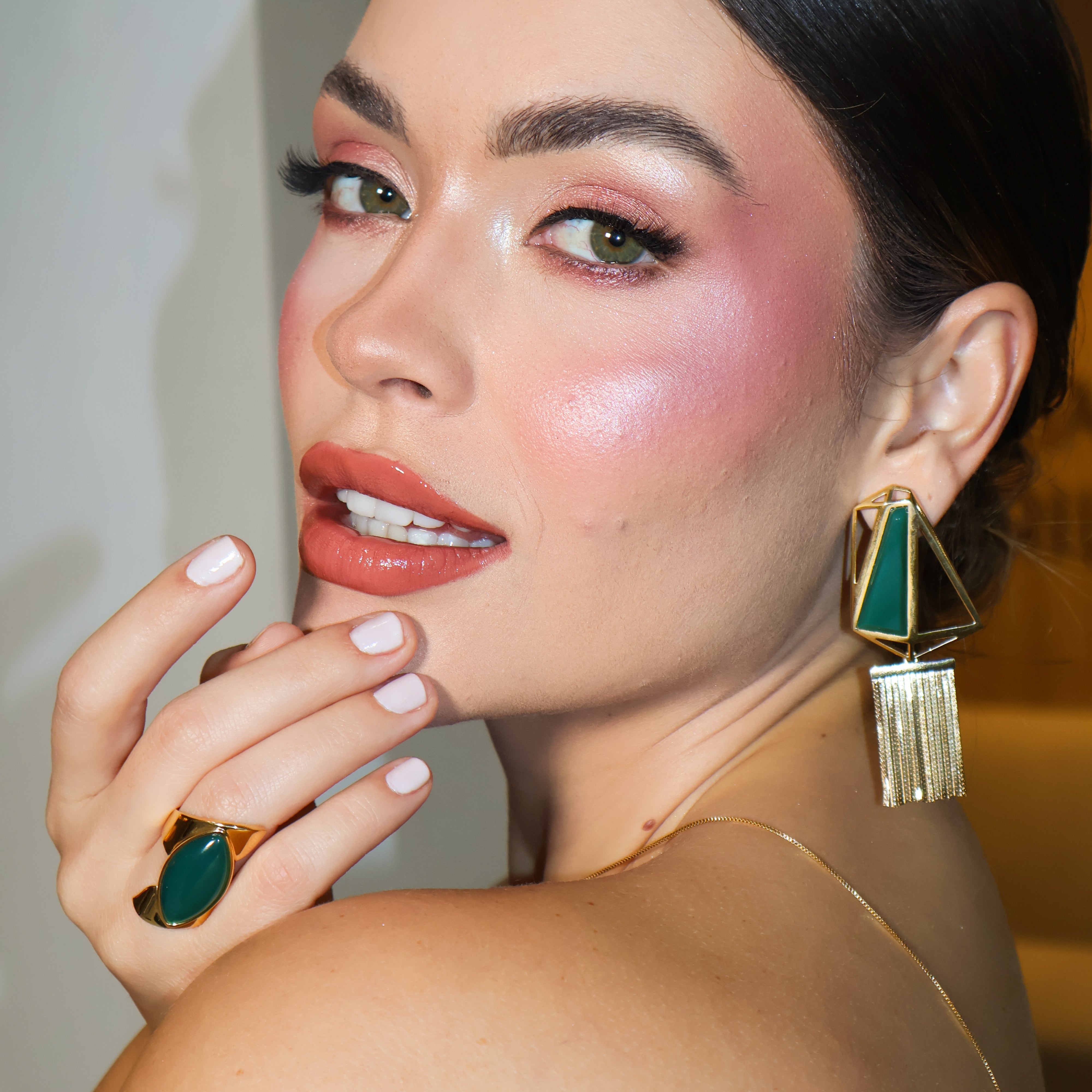 GREEN AGATE CENTRAL PARK BIG EARRING | GOLD PLATED | NYFW | BRAINSTORM JEWELRY