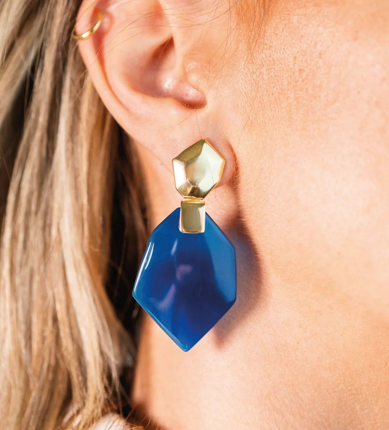 BLUE AGATE SUBLIME EARRING | GOLD PLATED | OPULENCE | BRAINSTORM JEWELRY - Brainstorm Jewelry