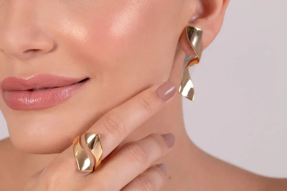 18K PLATED GOLD ELEANOR EARRING | ROYALTY | BRAINSTORM JEWELRY - Brainstorm Jewelry