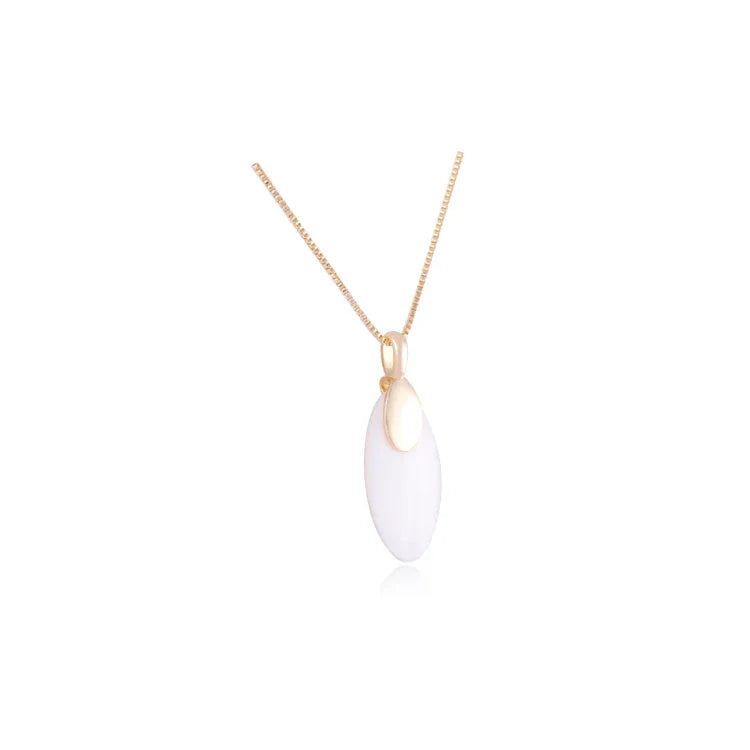MOTHER OF PEARL BLOOM NECKLACE| GOLD PLATED | MINIMALIST | BRAINSTORM JEWELRY - Brainstorm Jewelry