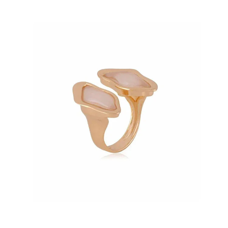 MILKY QUARTZ WAVY RING | GOLD PLATED |OPULENCE | BRAINSTORM JEWELRY - Brainstorm Jewelry