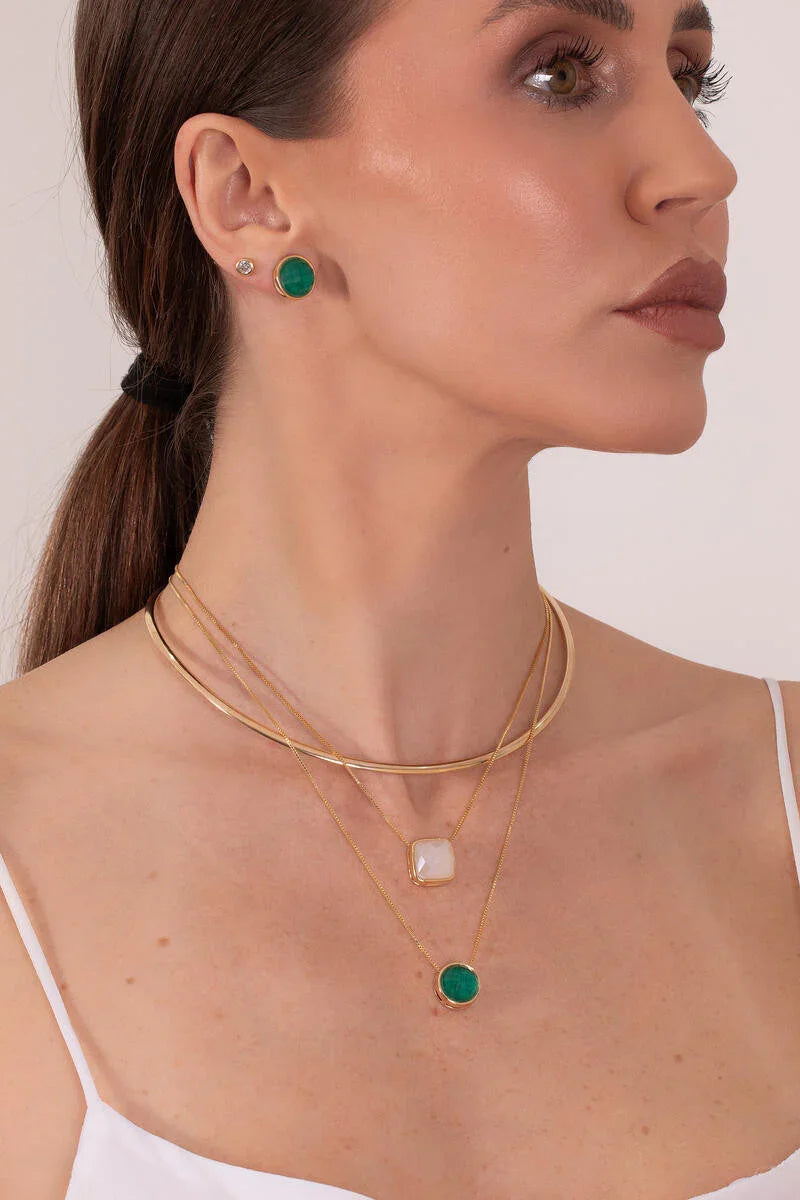 GREEN ROCKY CRYSTAL LOOP NECKLACE | GOLD PLATED | MINIMALIST| BRAINSTORM JEWELRY - Brainstorm Jewelry