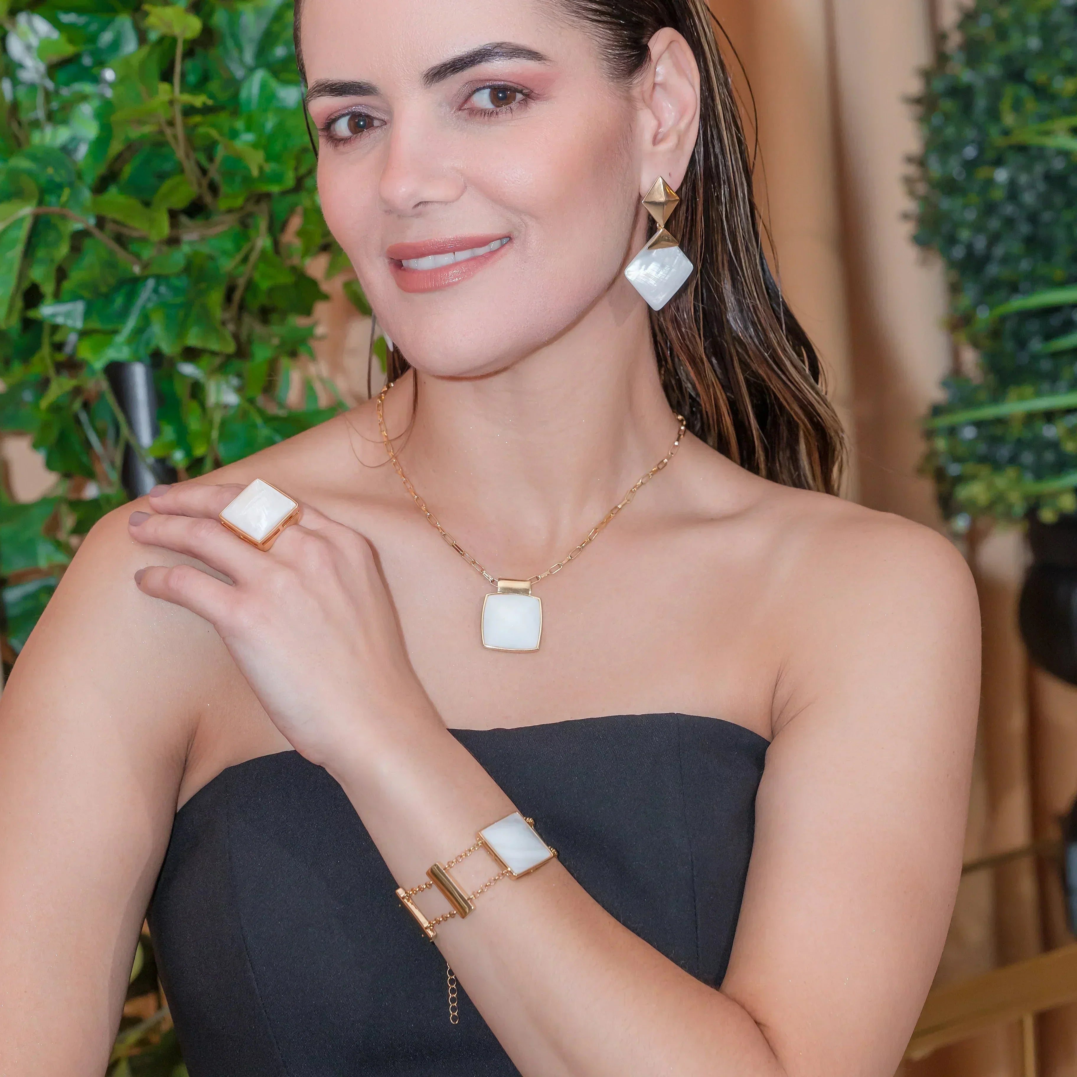 MOTHER OF PEARL - HARLEM BRACELET | GOLD PLATED | NYFW | BRAINSTORM JEWELRY - Brainstorm Jewelry