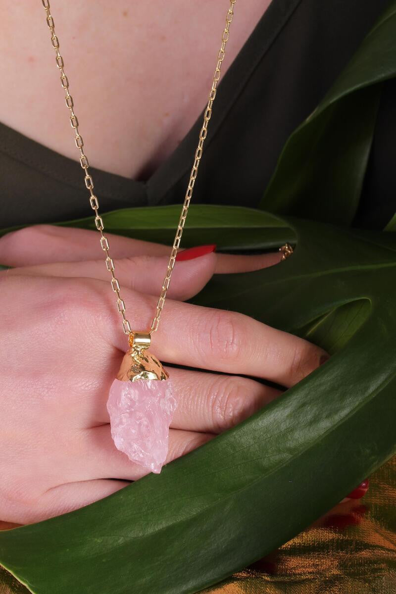 NECKLACE - GOLD PLATED - ROUGH PINK QUARTZ STONE