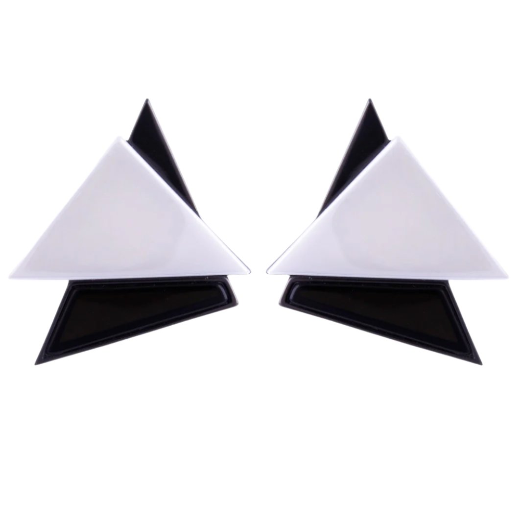 ONYX TRIANGLE WITH PORCELAIN EARRING