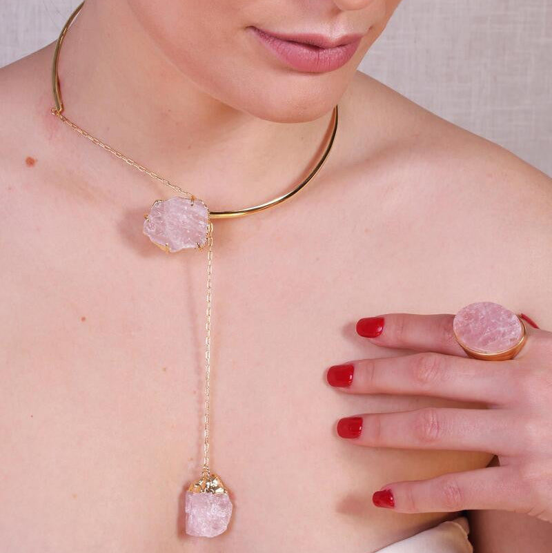 HOOP NECKLACE - GOLD PLATED - ROUGH PINK QUARTZ STONE