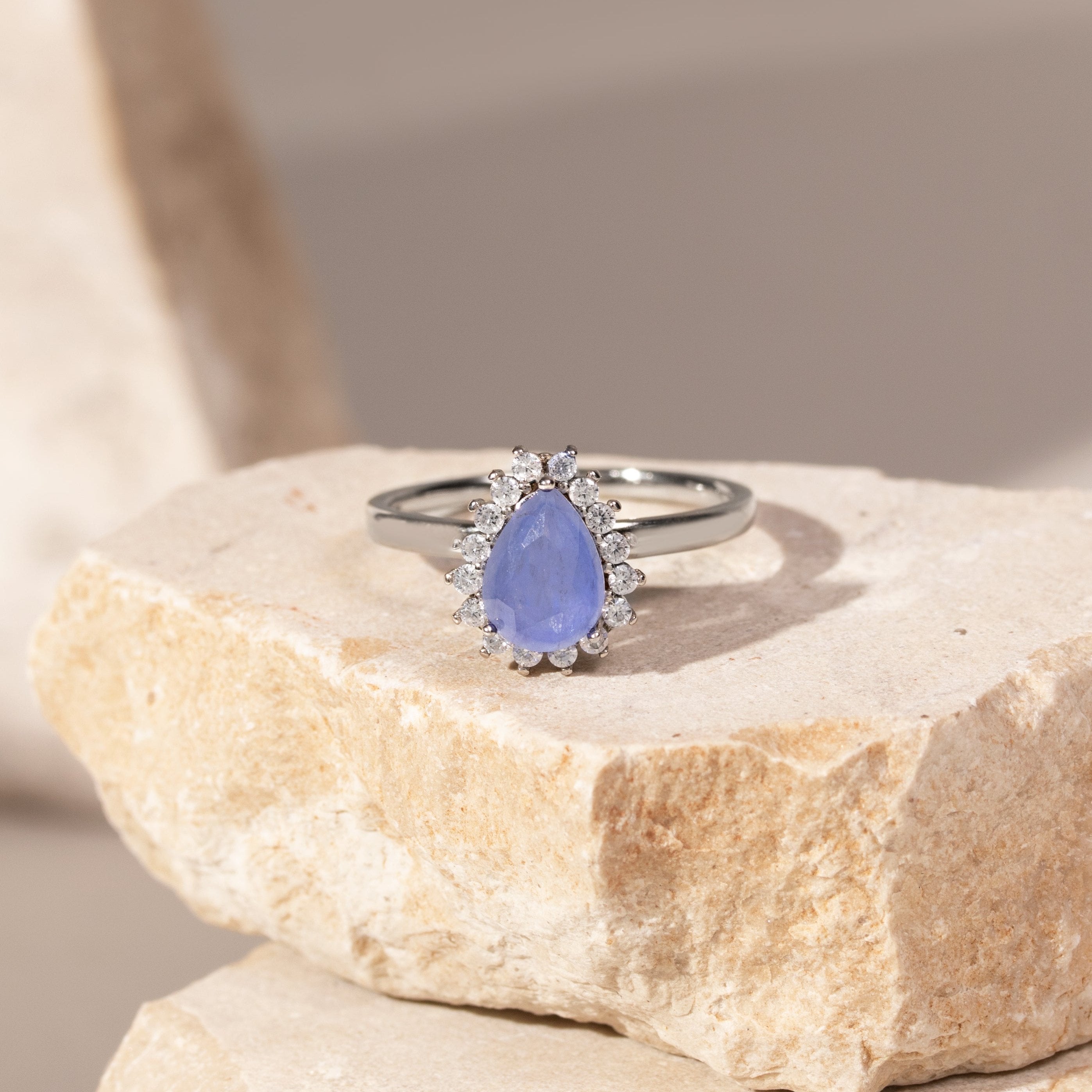 TANZANITE LILY RING