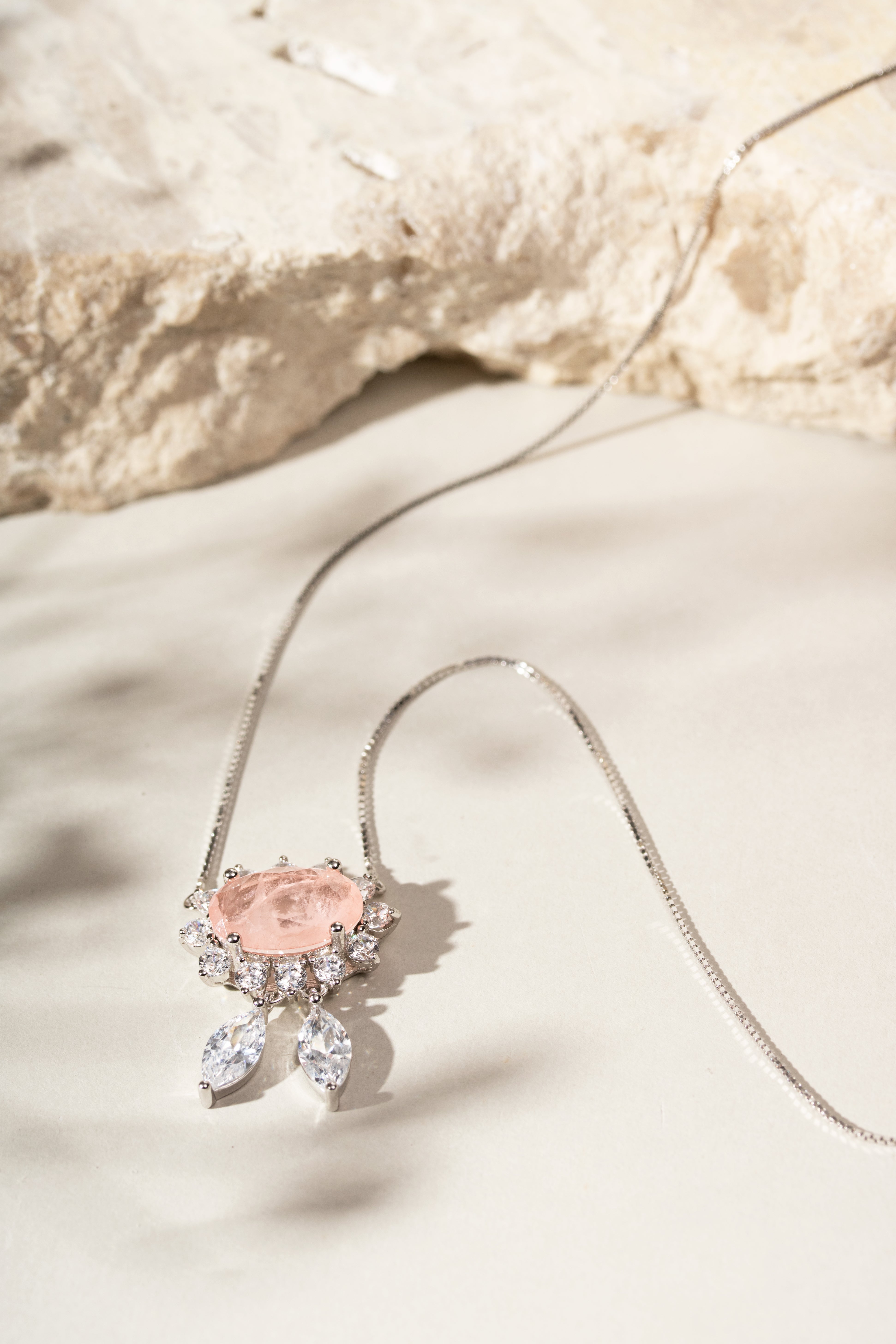 MORGANITE AND ZIRCONIA GEOVANA NECKLACE