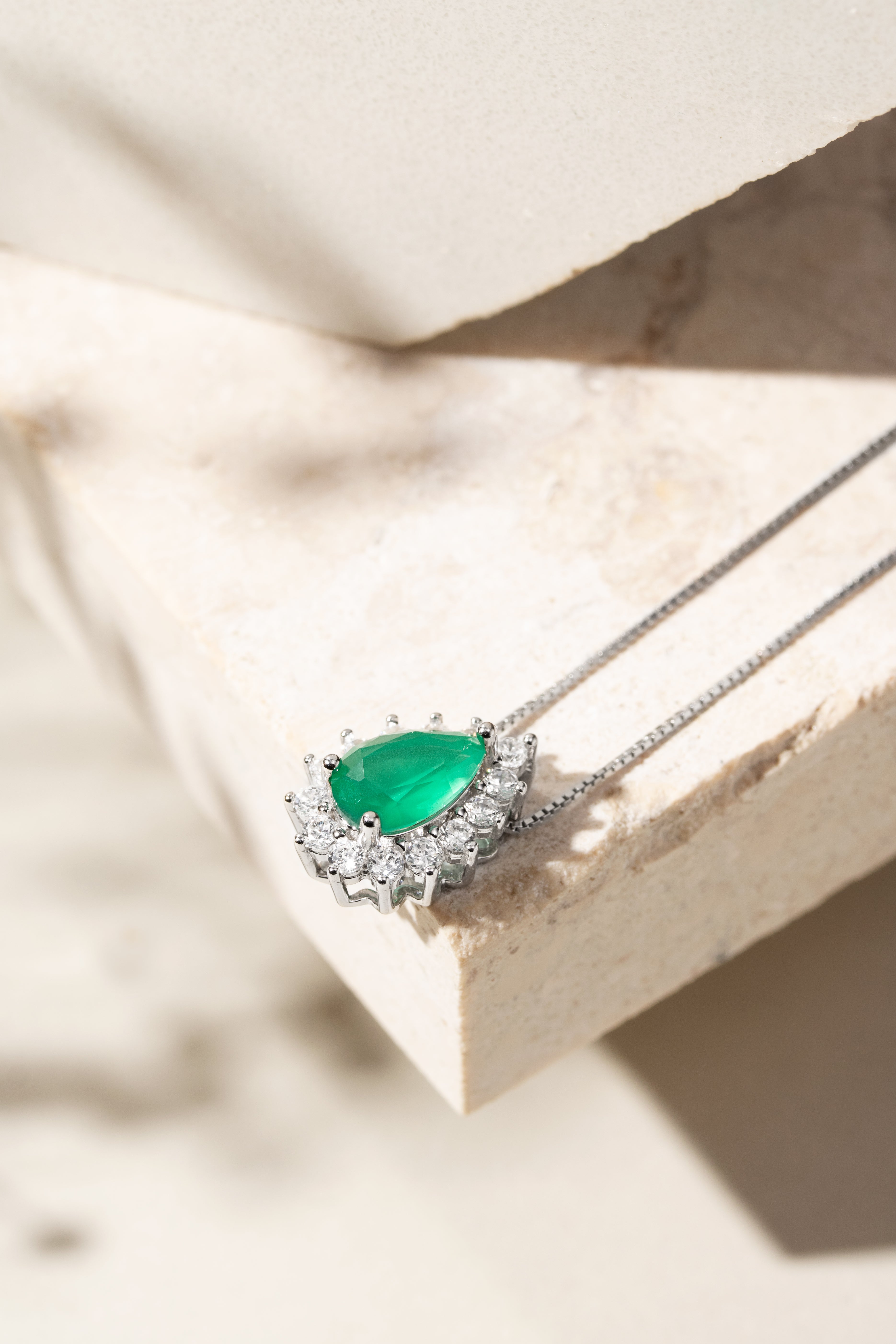 EMERALD EMMA NECKLACE