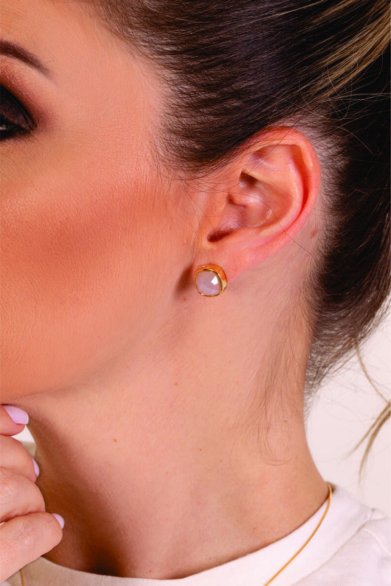 WHITE AGATE STONE EARRING - GOLD PLATED