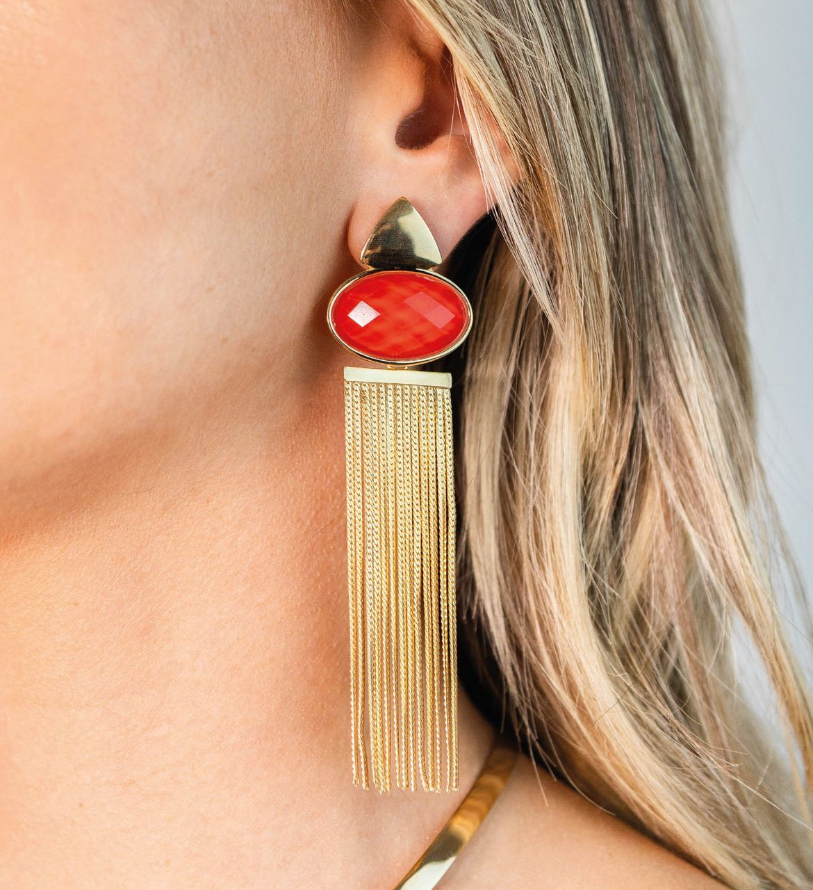 OVAL RED ROCK CRYSTAL EARRING - GOLD PLATED  | BRAINSTORM JEWELRY