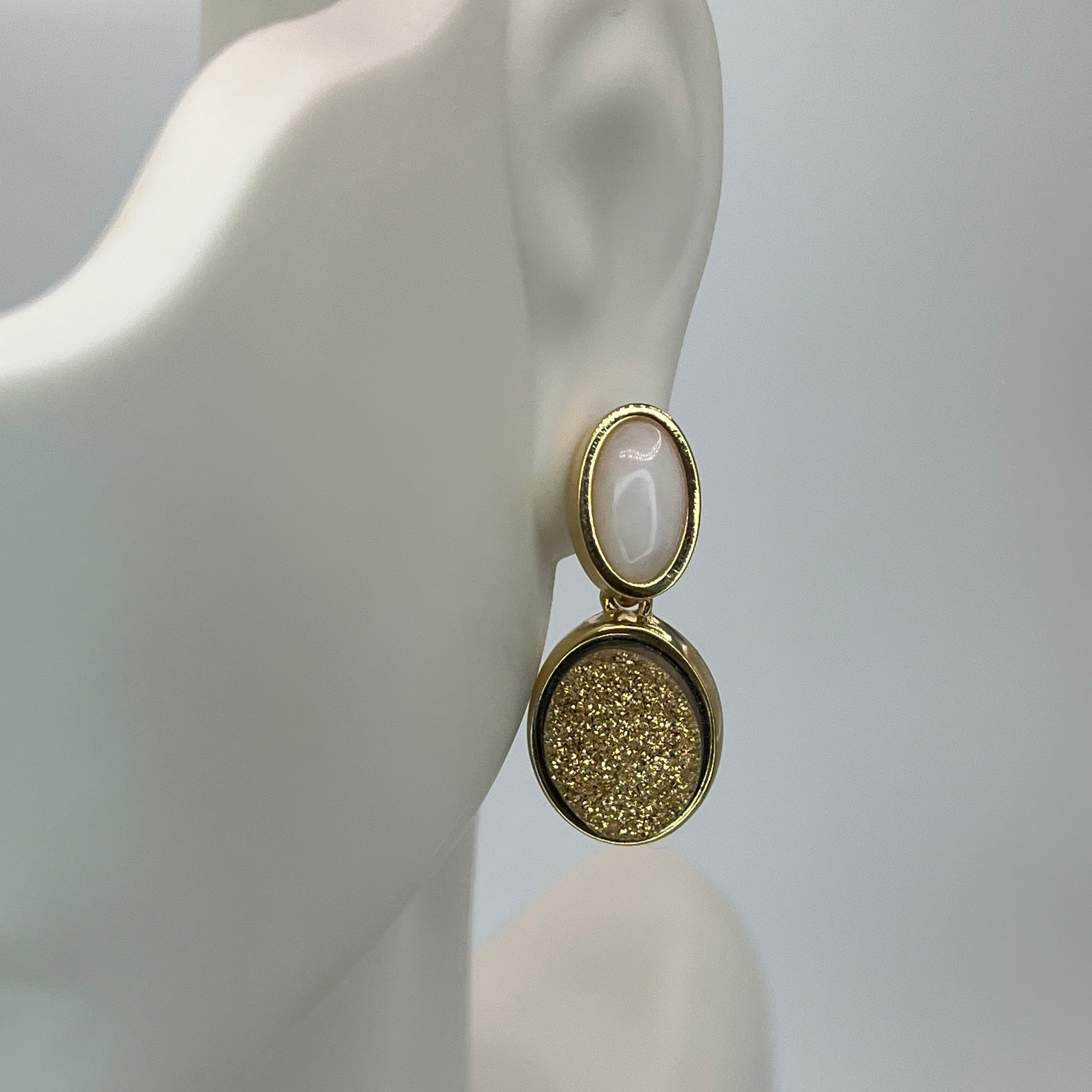 GOLD DRUSE AND WHITE PORCELAIN GOLD PLATED EARRING