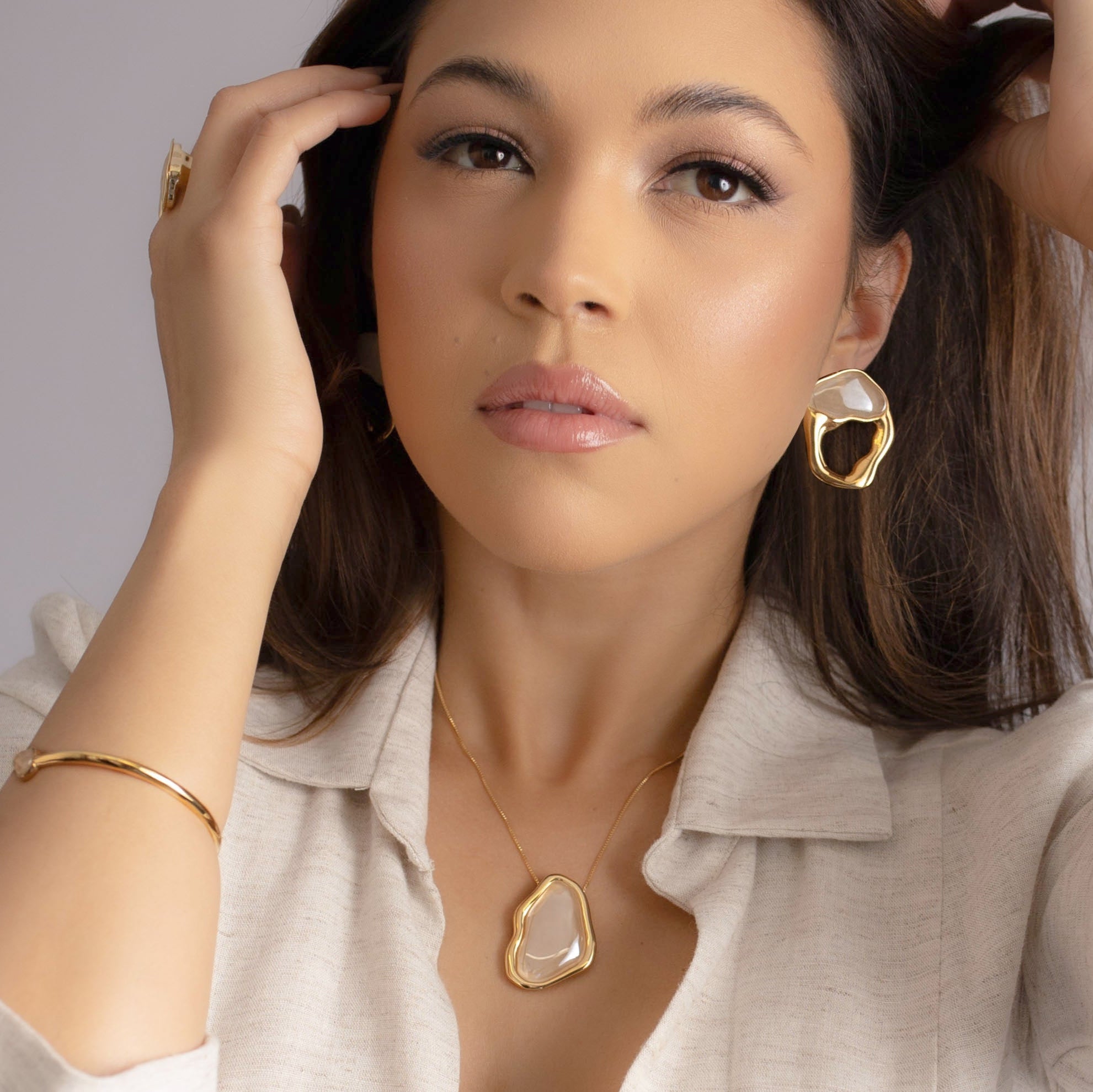 MILKY QUARTZ WAVY NECKLACE | GOLD PLATED |OPULENCE | BRAINSTORM JEWELRY - Brainstorm Jewelry