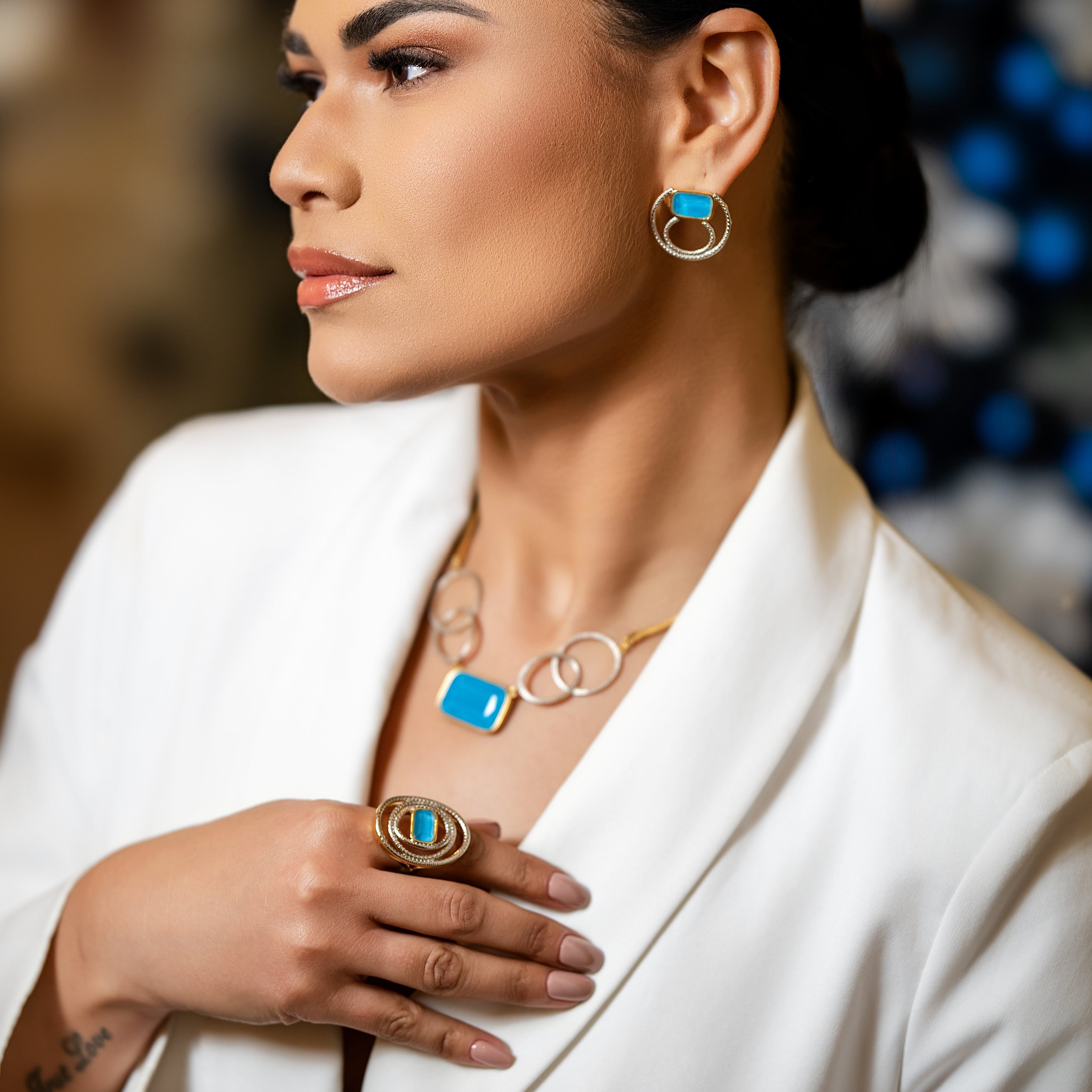 GOLDEN EMBRACE HOLIDAY GIFT SET – LIMITED EDITION