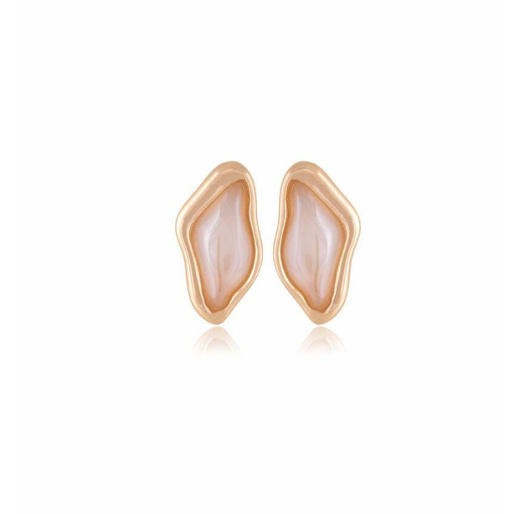 MILKY QUARTZ - WAVY LEAF-SHAPED SMALL EARRING - GOLD PLATED