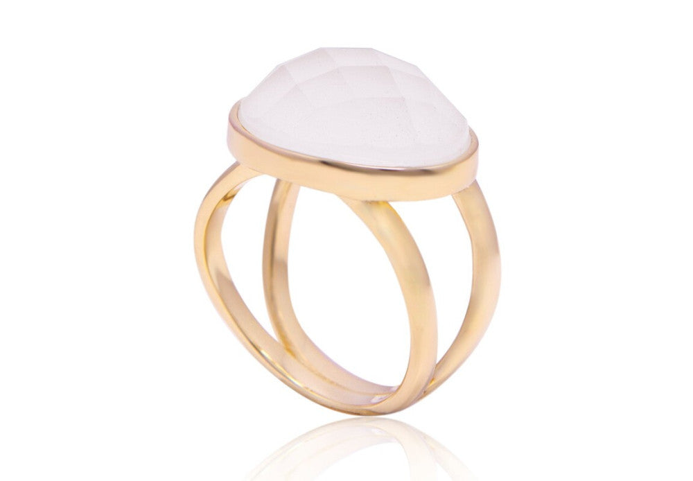 TRIBECA TREASURE RING - MILKY QUARTZ STONE