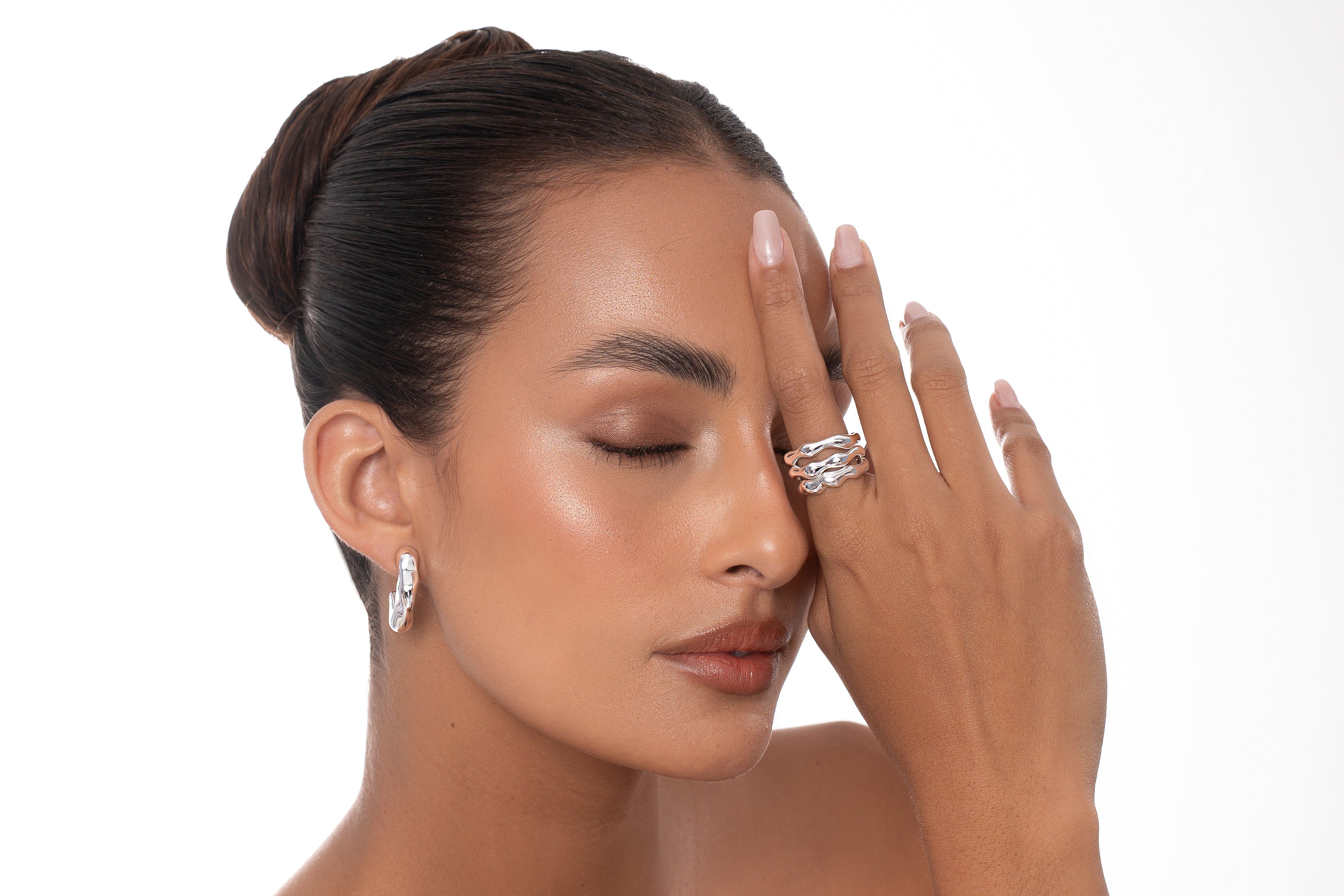 INTENT HOOP EARRING| SILVER PLATED | UNSTOPPABLE COLLECTION | BRAINSTORM JEWELRY